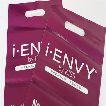 Fancy Design Персонализирана печатна лого дръжка Пластмасови торбички Die Cut пазарска чанта за опаковане на дрехи / обувки