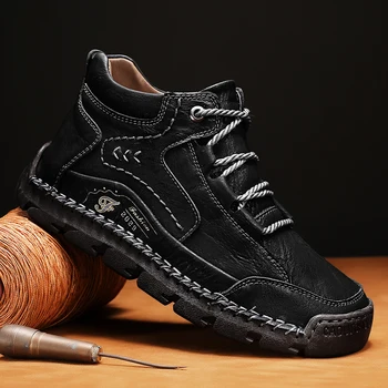 Ръчно шиене Мъжки обувки за ходене Удобни кожени спортове Супер мъже Трекинг ботуши Открит човек Туристически обувки Ежедневни обувки за пътуване