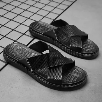 Кожа Мъже Ежедневни летни обувки Неплъзгащи се обувки за шофиране Мода Плаж Cool Sandal All-match Бизнес Луксозни сандали Мъжки чехли