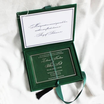 100pcs персонализирана тъмно зелена кадифена кутия покани с акрилна покана сребърно фолио писане повече цветове на разположение HI1238 безплатна доставка