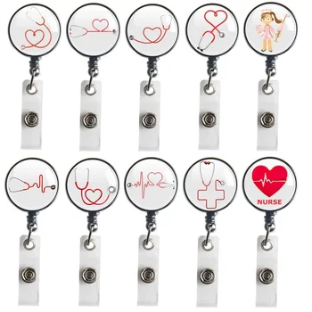 10pcs/lot Очила стетоскоп любов сърцебиене значка макара Прибиращо се ID име работни притежатели на карти клипове за лекар медицинска сестра брошки