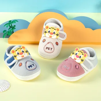 Новородени бебета момичета и момчета 2023 Пролетни бебешки обувки за малки деца Мека подметка Неплъзгащи се 0-1 годишни бебешки обувки Сладки и удобни обувки