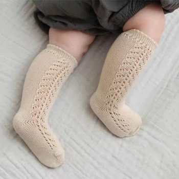 Испански момичета коляното високи чорапи памук дишаща деца дълги чорапи момчета кухи от меки новородени бебе етаж чорапи 0-3 години