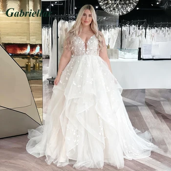 Gabriellar Модерни апликации Сватбени рокли 2024 Булка къдри линия дълбоко V врата без ръкави бутон тюл Vestidos де Novia
