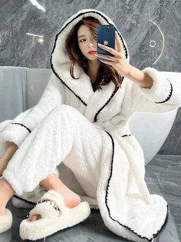 Зимни топли бели фланелени пижами комплект Дамски панталони с дълги ръкави Комплект от две части Меки дрехи за домашно облекло