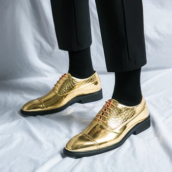 Луксозен дизайнер посочи злато черен Brogue Оксфорд кожени обувки за мъжки официални сватба абитуриентски бал рокля Homecoming Zapatos Hombre