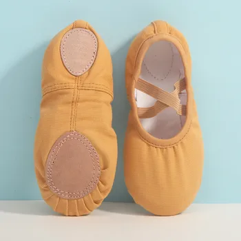 Меки кожени балетни обувки Детски танцови обувки Топло танцово балетно изпълнение Вътрешни обувки Йога танцови обувки за рожден ден 아기신발