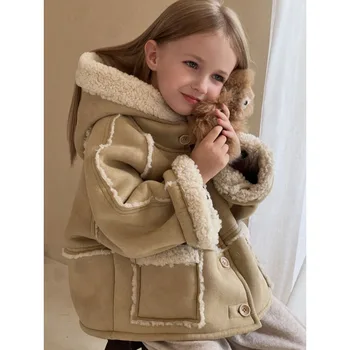 7989 Детско палто 2023 Зимна нова мода Палта на момиче от агнешка вълна Две страни носят яке с качулка кожени палта Връхни дрехи