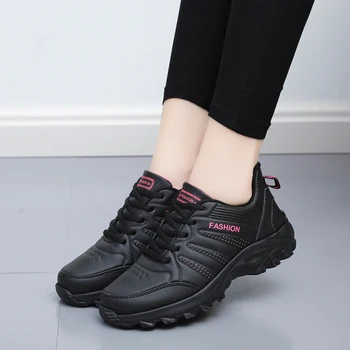 черен PU кожени маратонки за жени обувки за бягане без хлъзгане тенис мека дебела подметка случайни светлина спортни леко водоустойчив дизайн